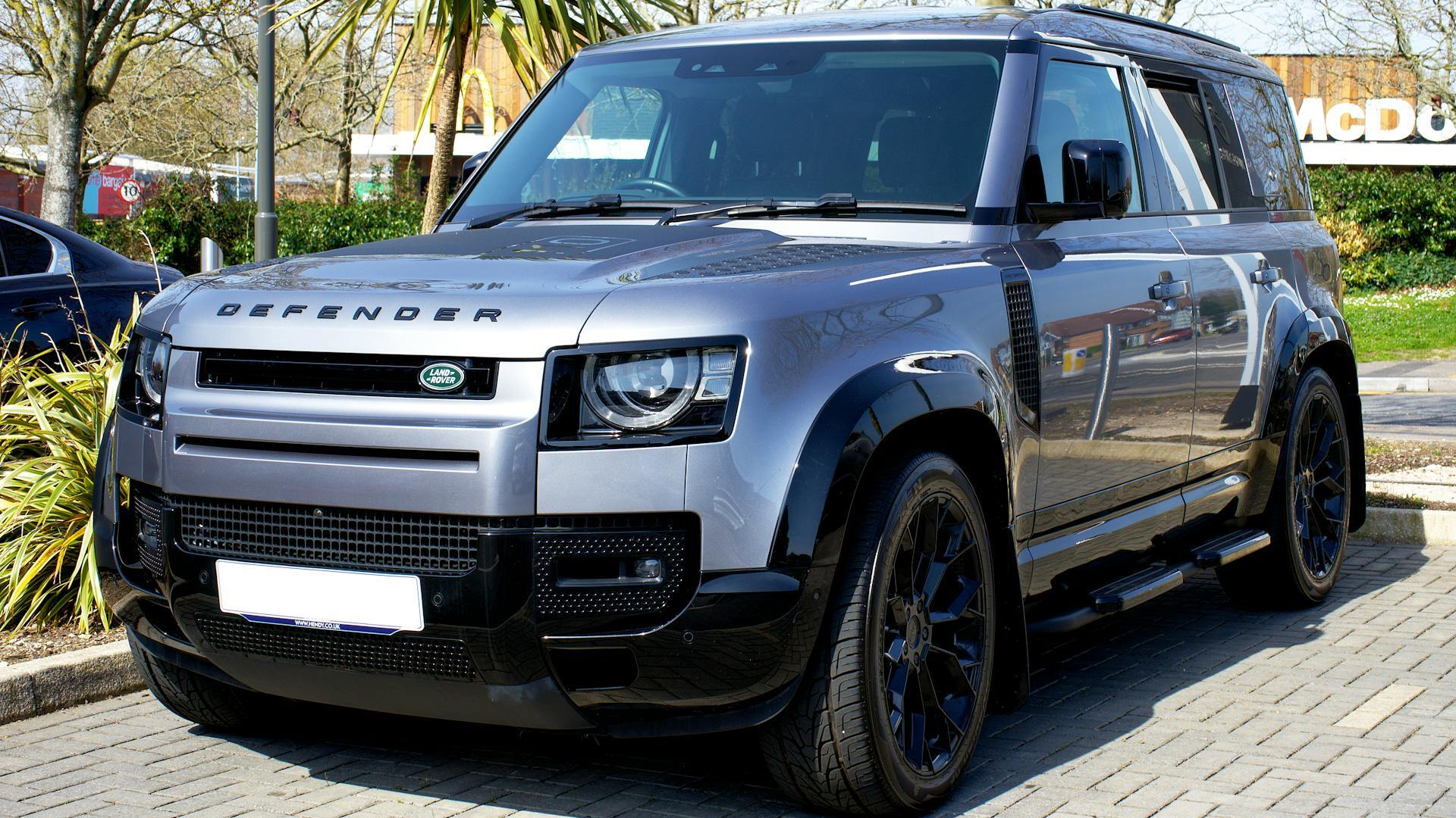 land-ford-car
