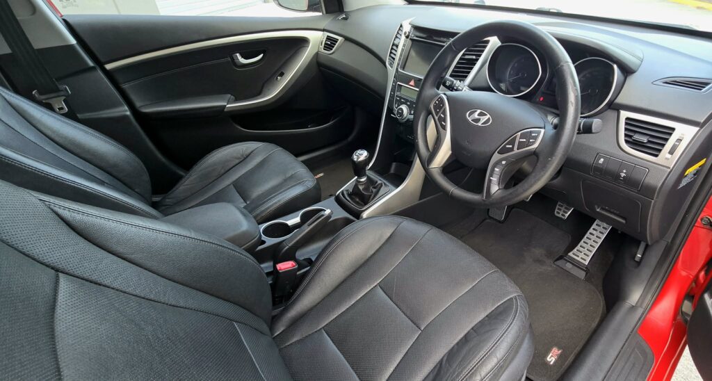 2013 Hyundai i30 SR – Manual – Sunroof – Leather – Only 118,000kms