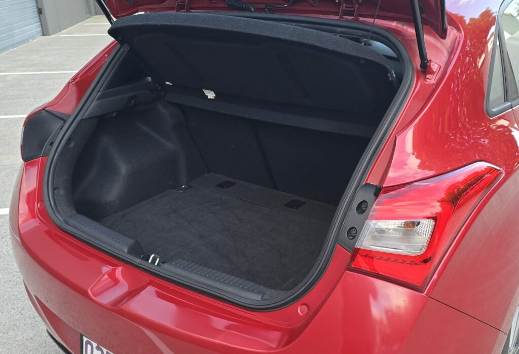 2013 Hyundai i30 SR – Manual – Sunroof – Leather – Only 118,000kms